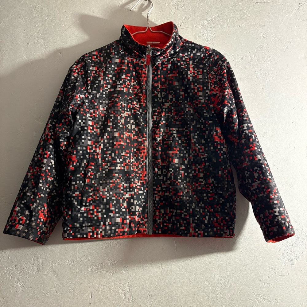 Reversible Red Fleece & Digital Camo Jacket Size M (8)